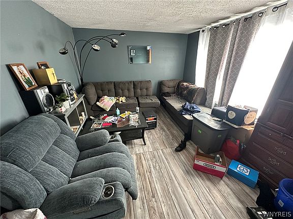 2nd image of 40 Lucille Dr