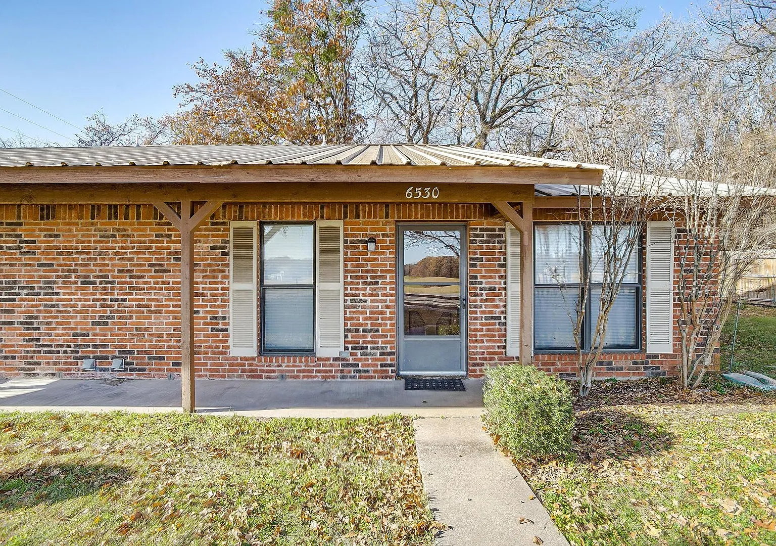 One Side of Very Nice Duplex West Granbury- 2 Bed, 2 Bath- 76049 — Photo 1