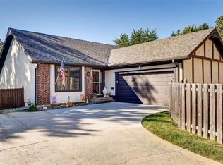 7513 W 93rd St, Overland Park, KS 66212