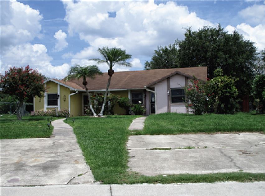 1st image of 653 Bablonica Dr