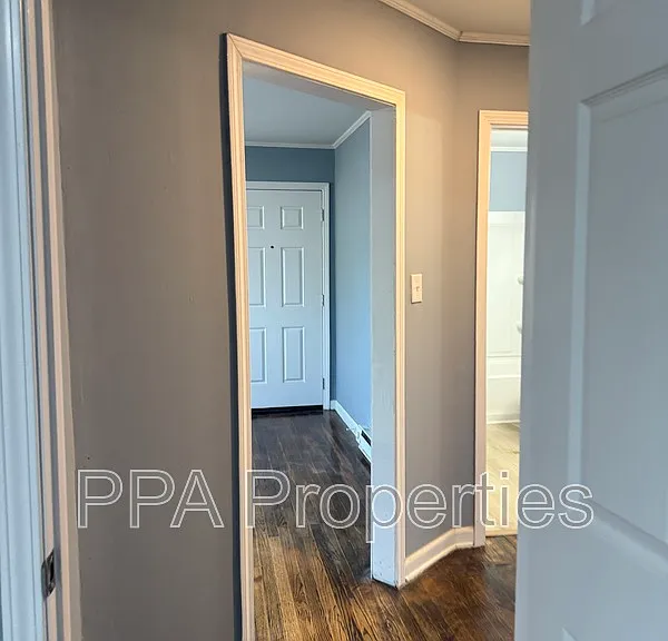 221 Willow Ave — Photo 13