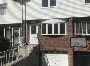 206 Cody Pl, Staten Island, NY 10312