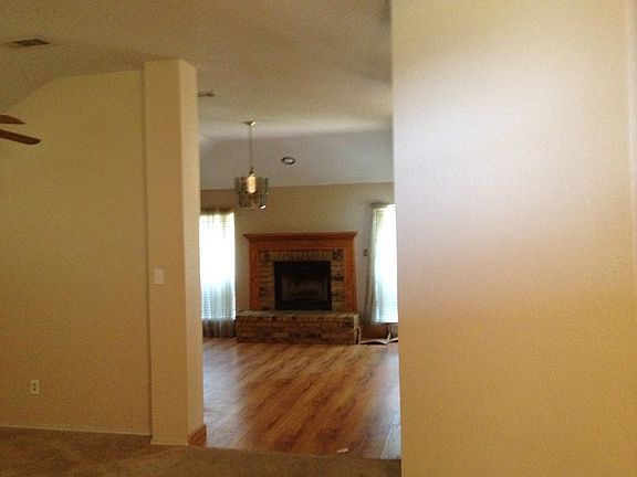 3rd image of 201 Blackfoot Dr