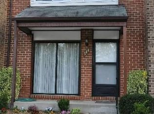 208 Giles Pl, Sterling, VA 20164