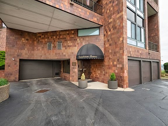 5th image of 1700 Grandview Ave APT 202