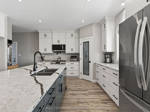 5th image of 22273 Pratt Siding Rd