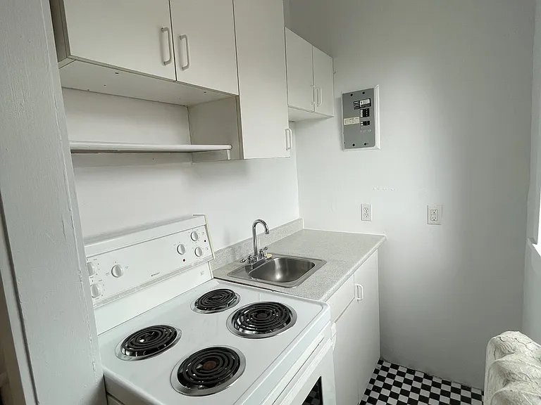 318 Cooper St #21 — Photo 5