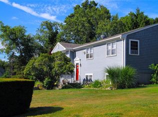 107 Emmanuel Dr, Portsmouth, RI 02871