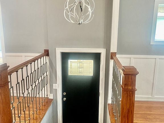 2nd image of 7806 S Rhodes Ave