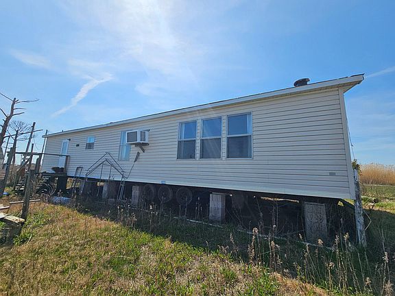3rd image of 3401 Marsh Rd