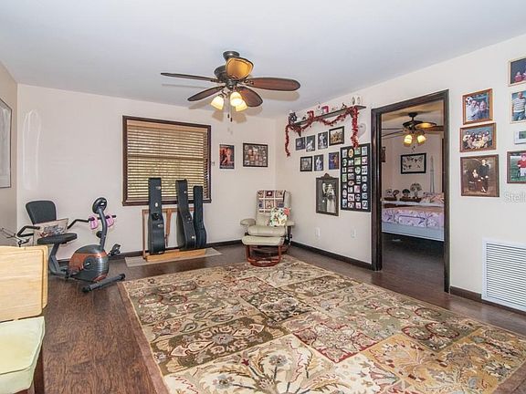 3rd image of 3940 Lado Dr