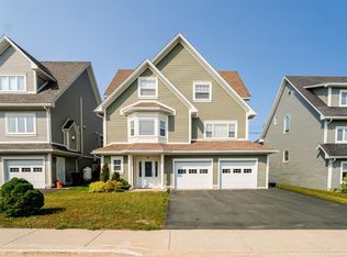 38 Blade Cres, Mount Pearl, NL A1N5K9