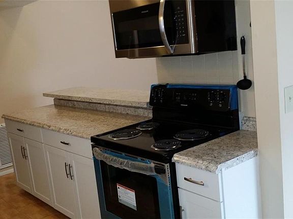 5th image of 12328 Hidden Brook Dr