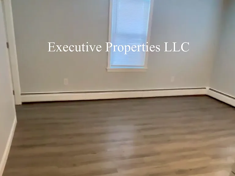 205 N Main St — Photo 5