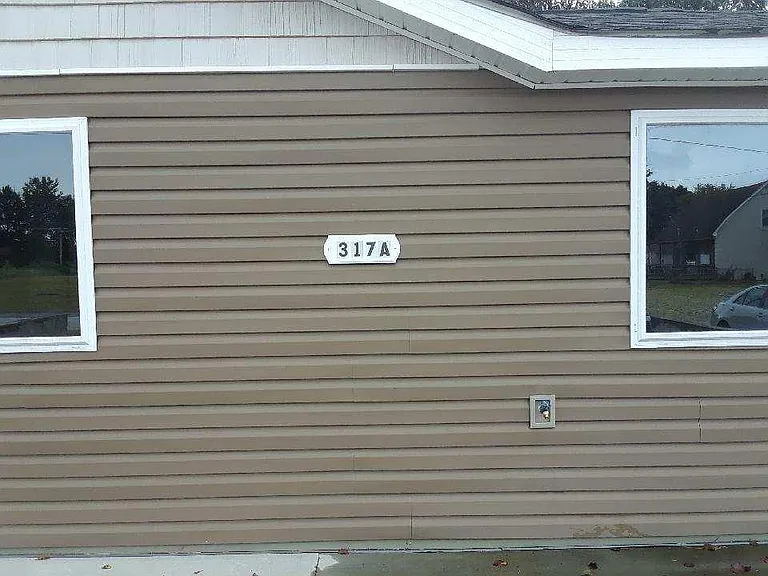 317 Parker St — Photo 9