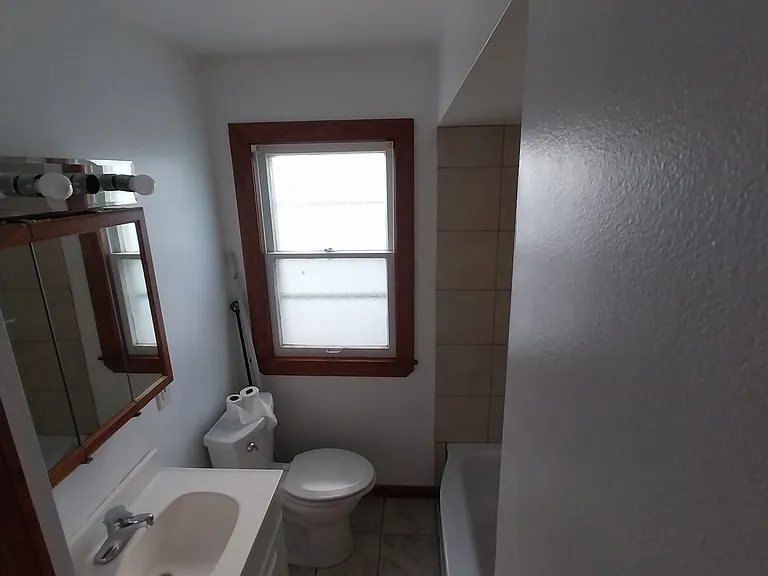 12904 Willard Ave — Photo 5