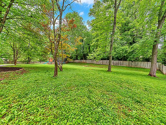 2nd image of 9509 Gulf Park Dr