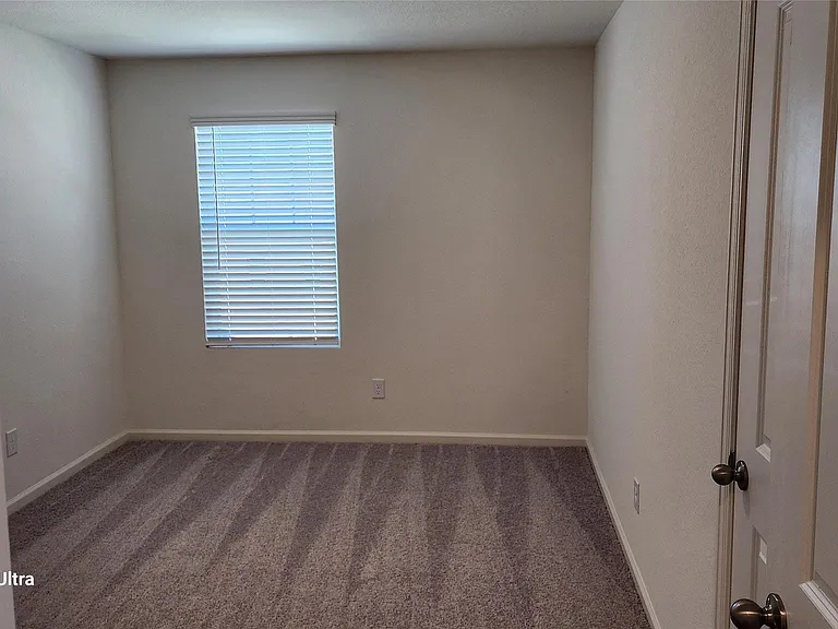 27215 Blue Pool Dr — Photo 21
