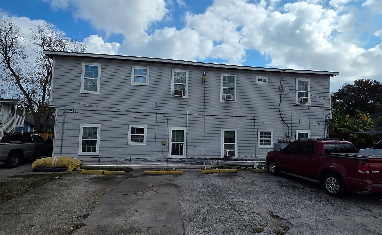 2 bed, 1.0 bath, 5194 sqft, $850 — Photo 1