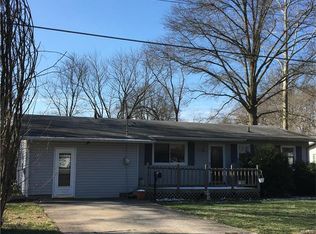 812 E Winter Ave, Greenville, IL