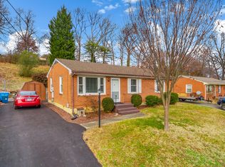 4715 Autumn Ln NW, Roanoke, VA 24017
