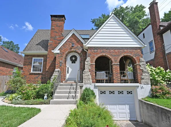 3324 Glenhurst Pl, Cincinnati, OH 45209