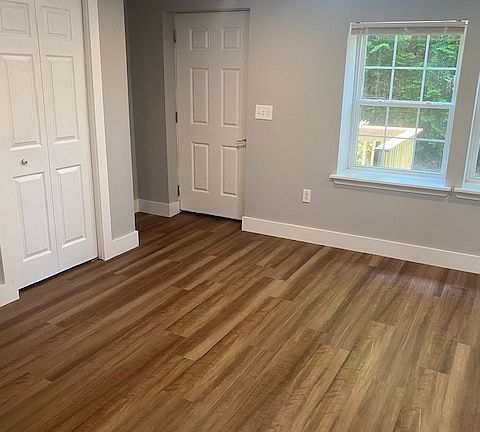 LR from kitchen to front door