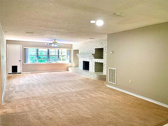 2nd image of 706 Voyager Dr