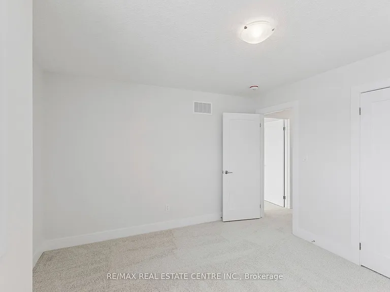 123 Maple St — Photo 44