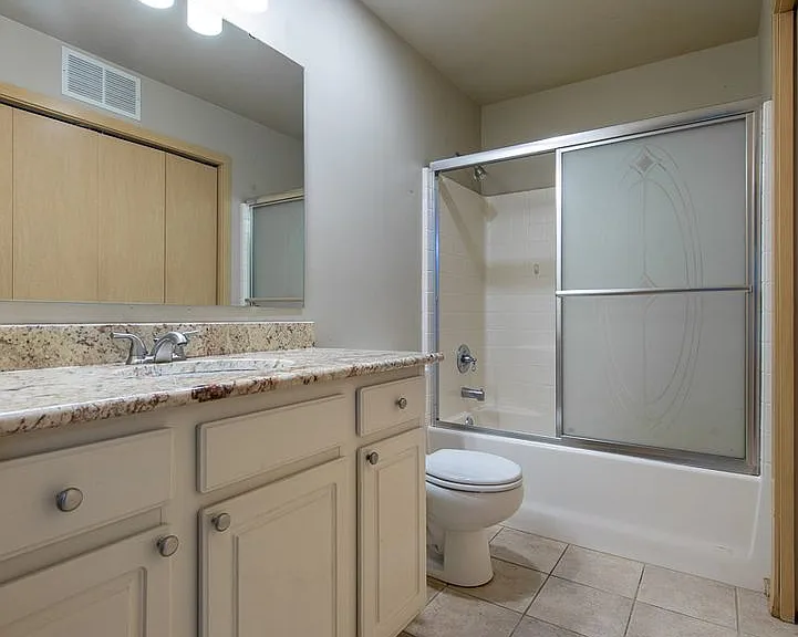 5551 Lakemont Blvd SE #1101 — Photo 6