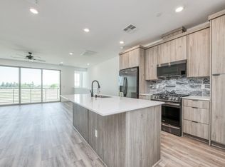 10903 N Blackberry Dr, Fresno, CA 93730