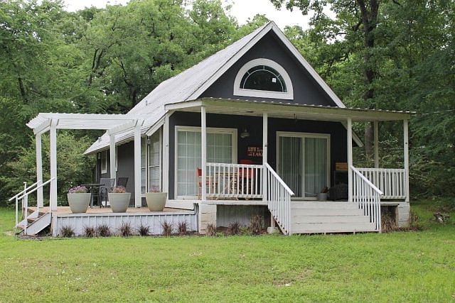 1st image of 219 Shady Shores Dr