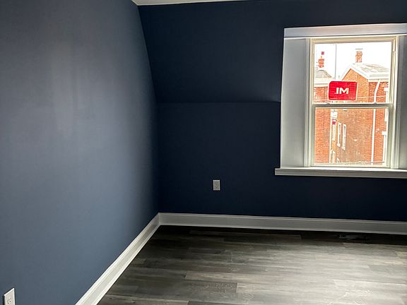 2nd image of 715 W Lafayette St