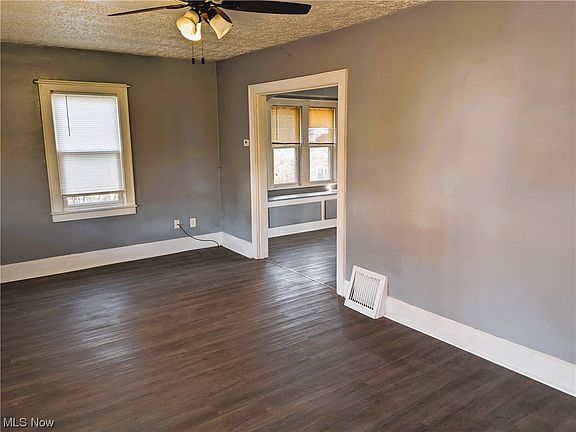 2nd image of 465 & 465-1/2 Fritsch Ave