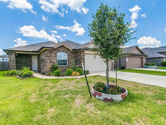 2nd image of 3307 Athena Ct
