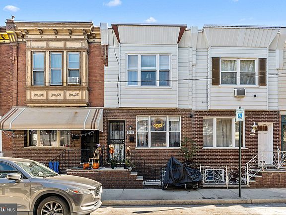 2nd image of 2631 S Marshall St