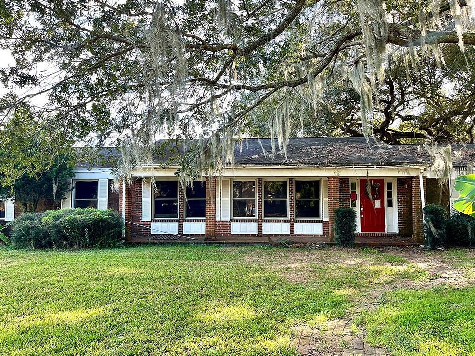 1st image of 2365 W Lyndell Dr