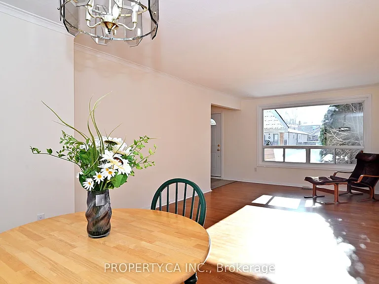 701 Sunnypoint Dr — Photo 5
