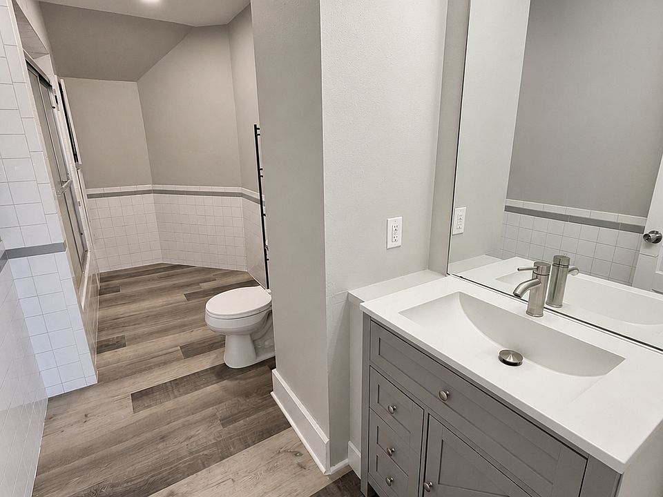 1st image of 5113 22nd Ave #5