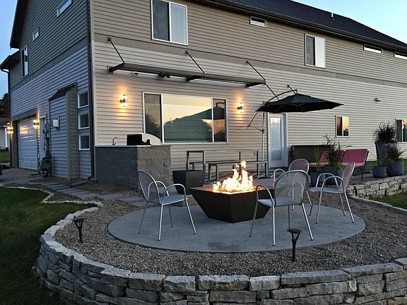5th image of 662 Lake Forest Cir
