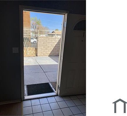 4th image of 912 Bishop Dr APT 1