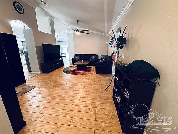 3rd image of 5827 Dandelion Ln