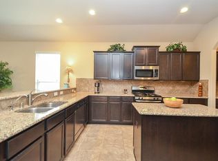 25211 Saber Oaks Dr, Richmond, TX 77406