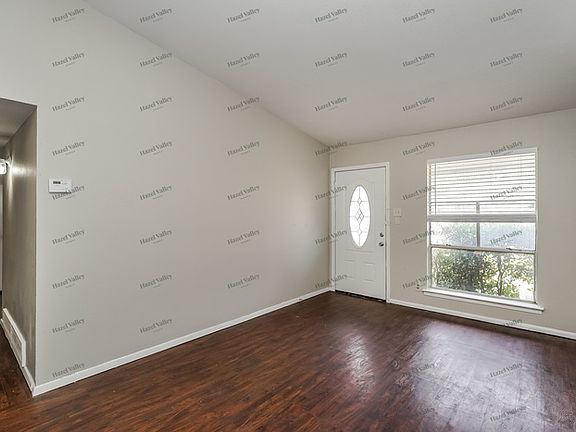 4th image of 1805 Muse St
