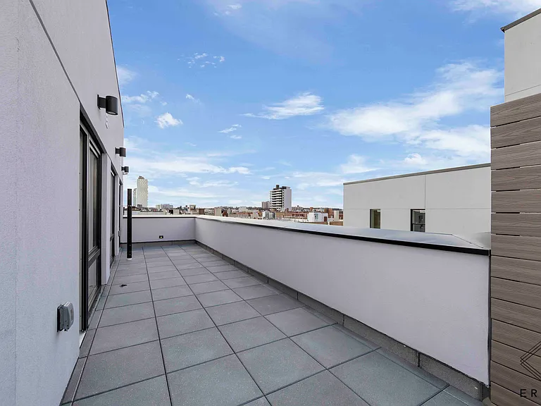 335 Linden Blvd #4D — Photo 29
