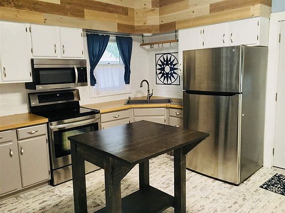 Stainless steel in Kitchen