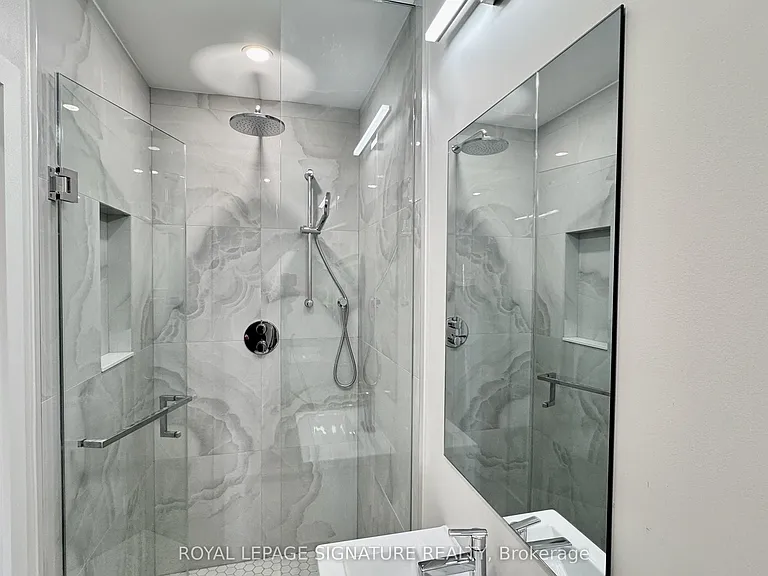 981 Glencairn Ave #2 — Photo 17
