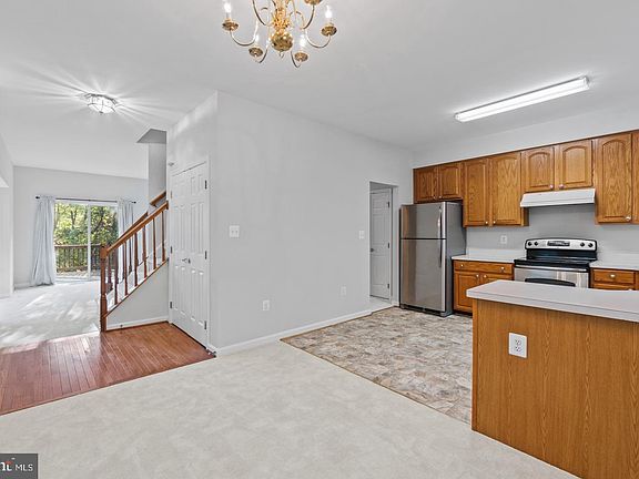 3rd image of 12724 Wimbley Ln