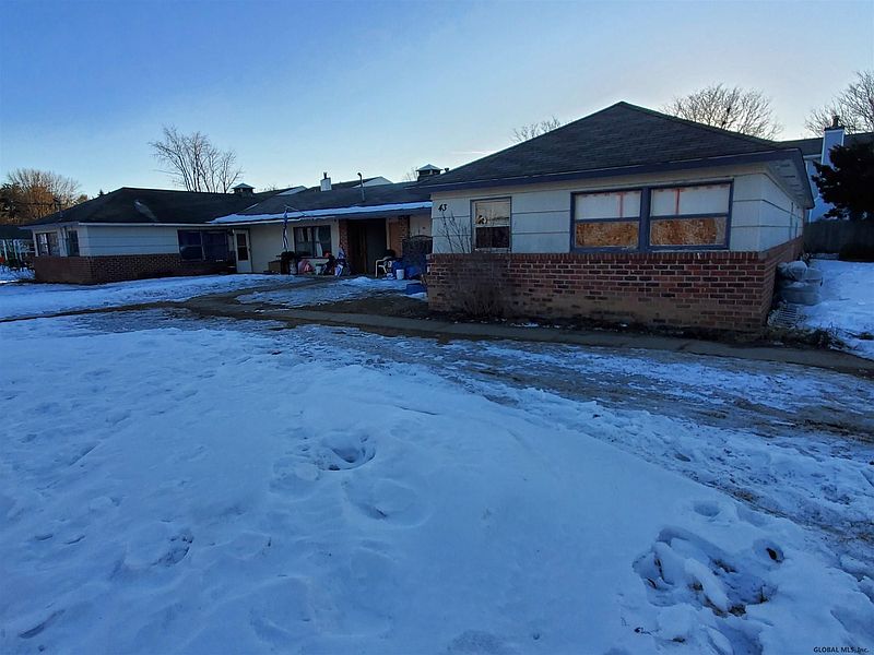 3rd image of 43-45 ALLEN Drive