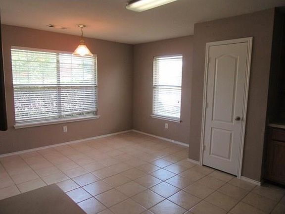 5th image of 8632 Muir Dr